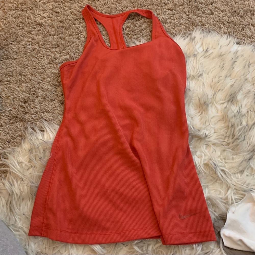 nike tank top